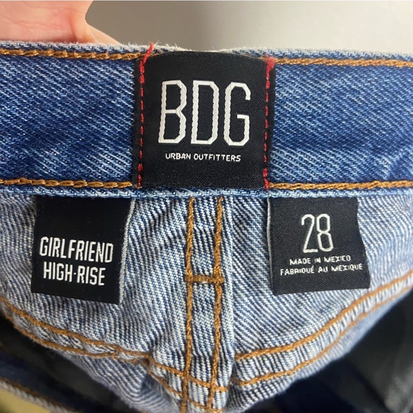 BDG Urban Outfitters Size 28 Girlfriend High Rise Jean Shorts Distressed Studs - Picture 6 of 7